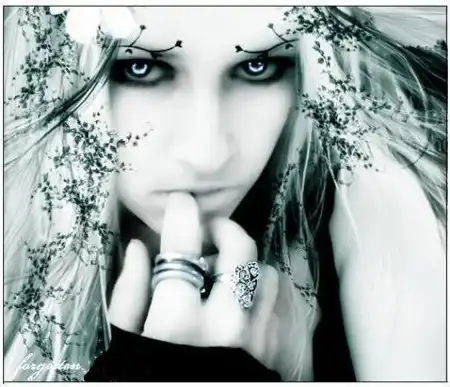 Готичные девочки