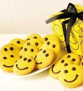 Улыбочка!!!!!!!!!!)