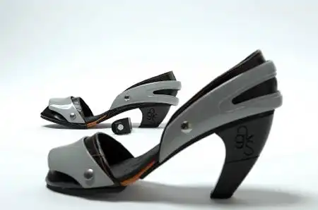 Необычная обувь