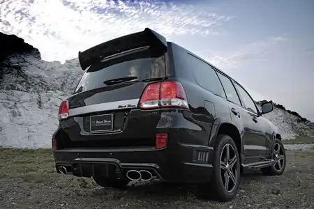Внедорожник Toyota Land Cruiser Black Bison Edition от Wald International