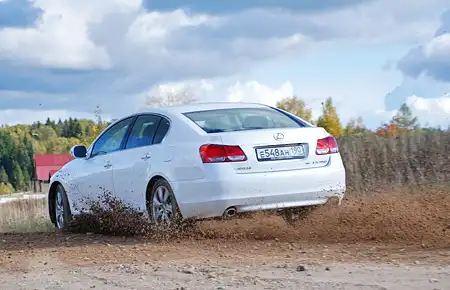 Lexus GS - русская версия