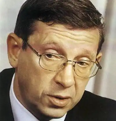 Кем российские олигархи были в 25 лет. Очень интересные фото