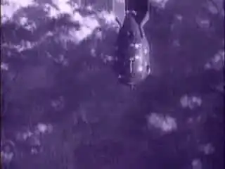 Медленно ракеты уплывают вдаль...