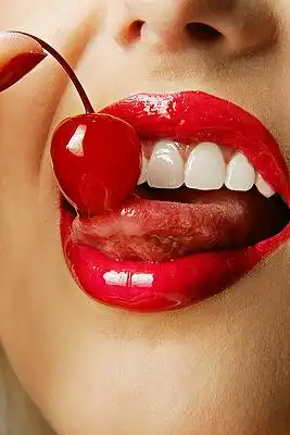 Прекрасные женские губки