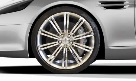 Aston Martin представил 4-дверное купе