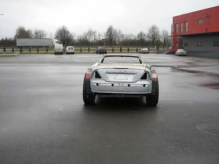 Очередная тачка на очередную прокачку (28 фото)