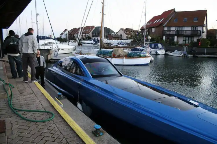 Супер-катер