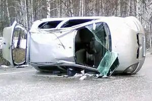 Правый руль опаснее левого в два раза