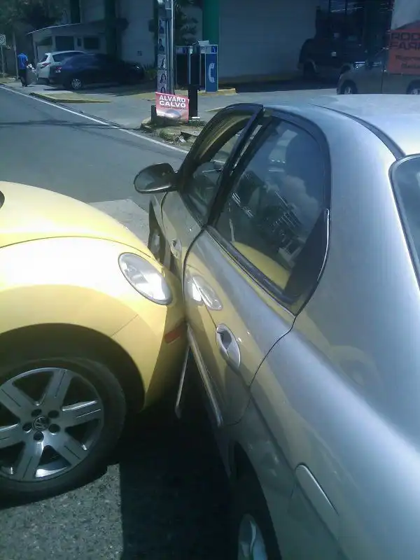 Хундай vs Жука