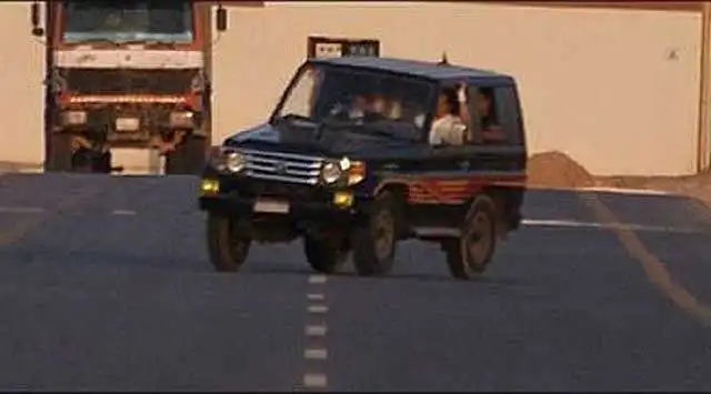 Невероятный автомобильный трюк