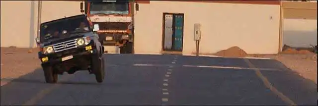 Невероятный автомобильный трюк