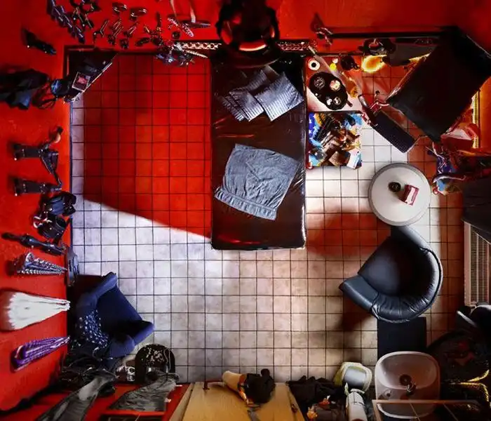 Сравнение борделей и тюрем - где уютнее?