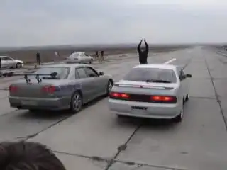 пара видюх на тематику Toyota Cresta