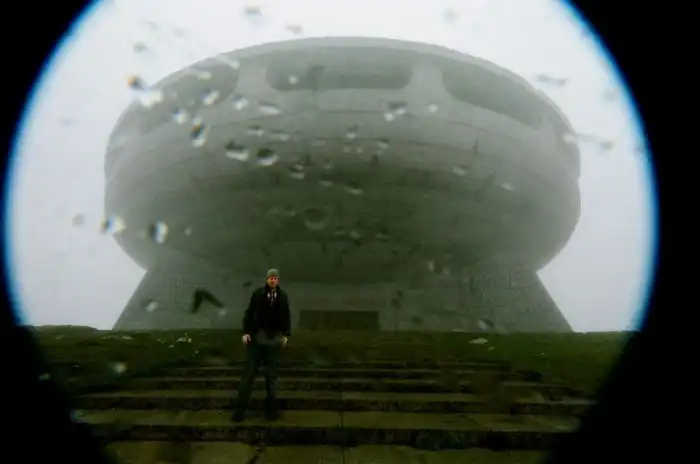 Никому не нужный монумент в Болгарии