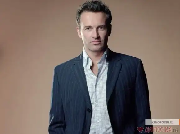 Джулиан МакМэхон