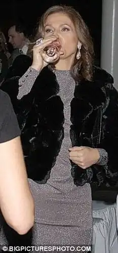 А где платье? :)