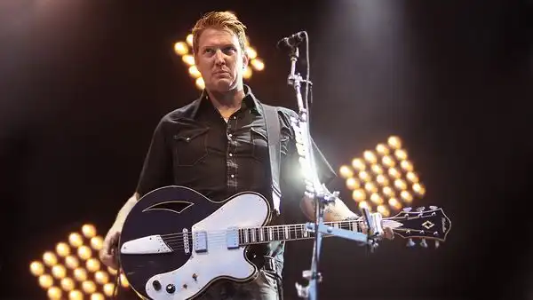 80 лучших концертных фотографий