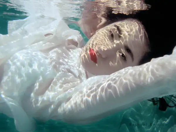 Фотограф Rachael Koscica [под водой]