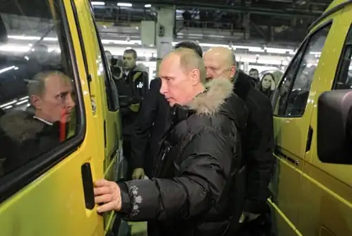 Путин посулил автопрому дешевые кредиты