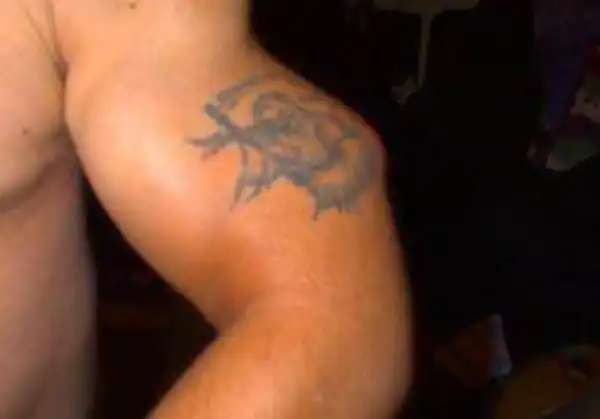 Парень решил быстро накачать банки