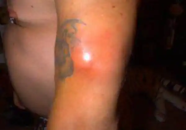 Парень решил быстро накачать банки