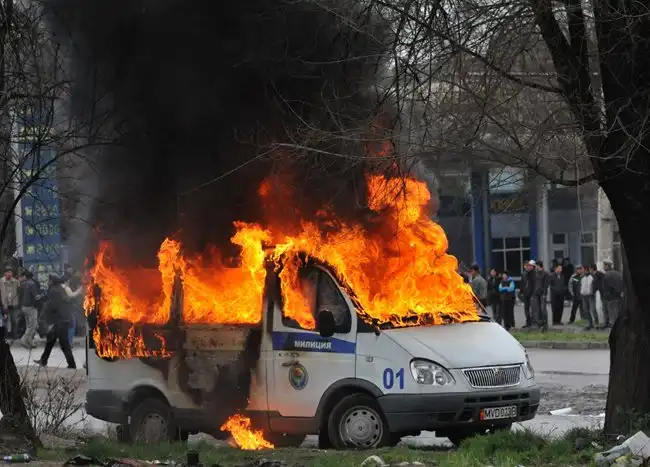 Бойня в Бишкеке (жесть)