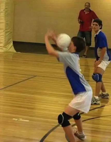 Встреча мяча и лица