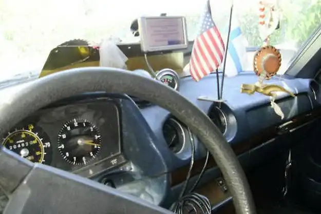 Огромный монстр продается на аукционе почти за 1 млн