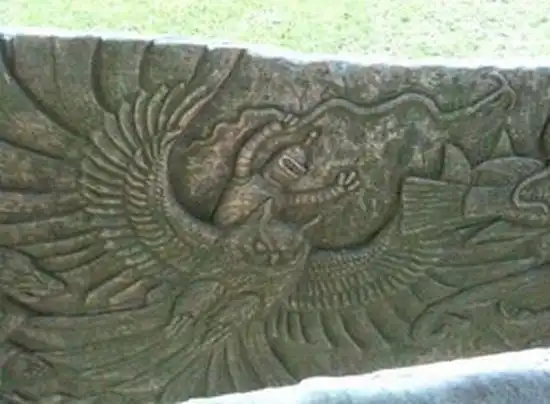 Скамейка с сюрпризом