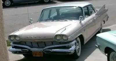 Ретро Автомобили "Плавниковый стиль"