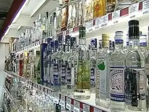 На ночь без водки оставят всю Россию