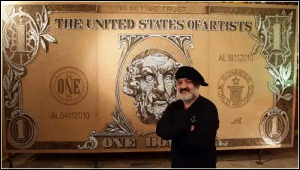 Картина-мозаика из 300 000 шурупов