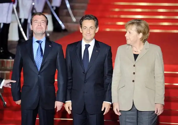 Мимика первого лица