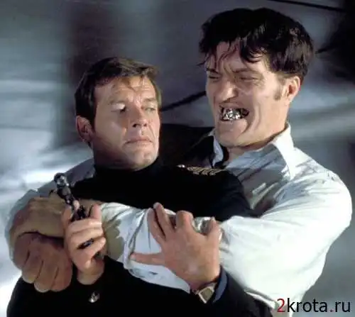 По данным книги рекордов Гиннеса самый самый высокий актер в мире - это Ричард Кил (Richard Kiel)