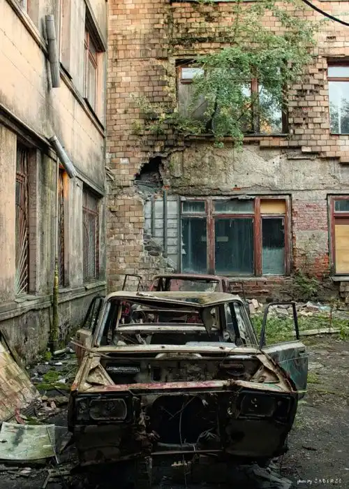 Заброшенная гимназия