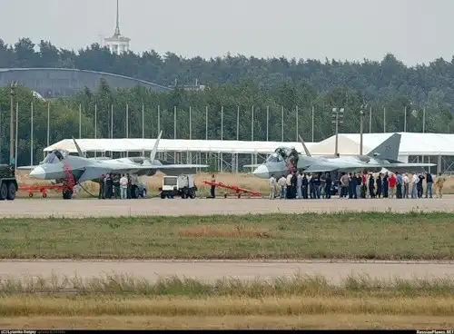 Третий истребитель ПАК ФА поднялся в воздух