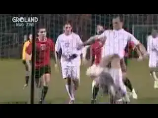 Забил гол х.. т.е. половым органом =)