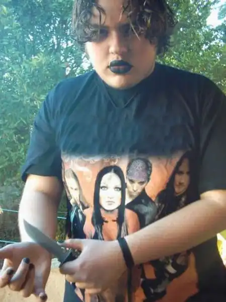 Диагноз - эмо.