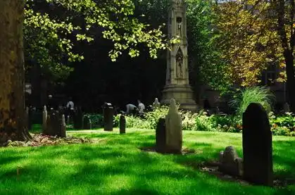 Кладбища мира.