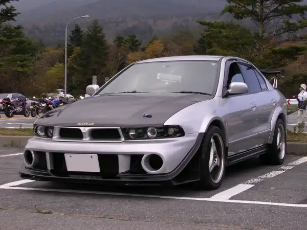 Акула MMC galant