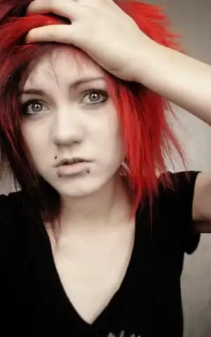 Девушки с красными волосами (119 фото)