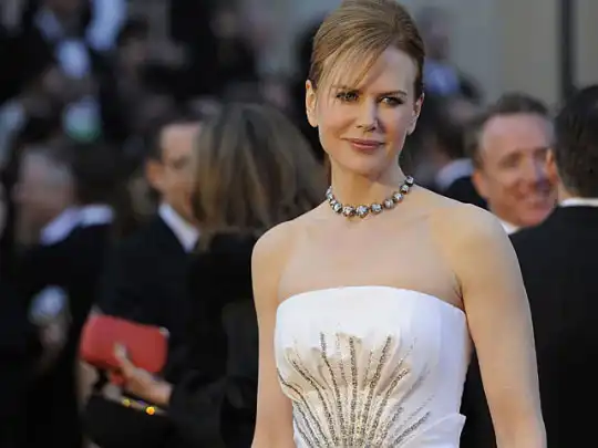 Знаменитости, бросившие школу