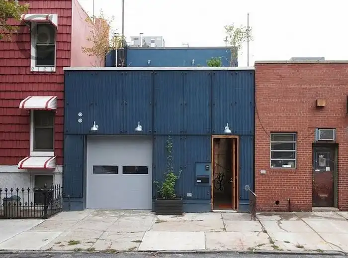 Замаскированный дом