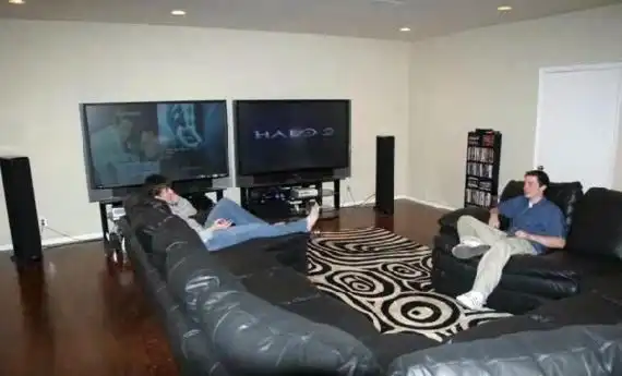 В гостях у профессиональных игроков в он-лайн покер