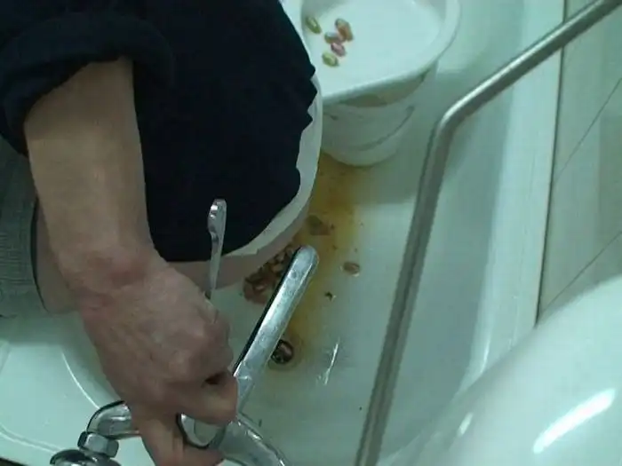 Как достать гашиш из задницы (8 фото)