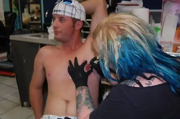 Что делать мужику, если у него соски маленького размера?