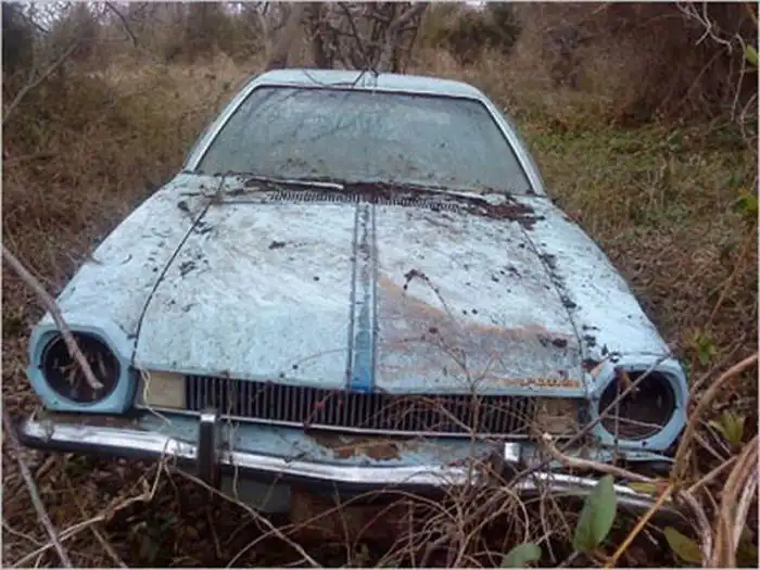 Приготовление бекона и яичницы на автомобиле