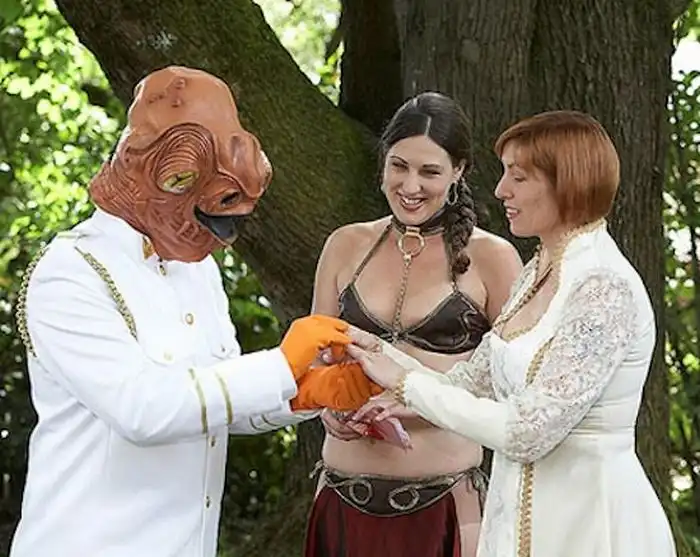 Самые странные свадьбы