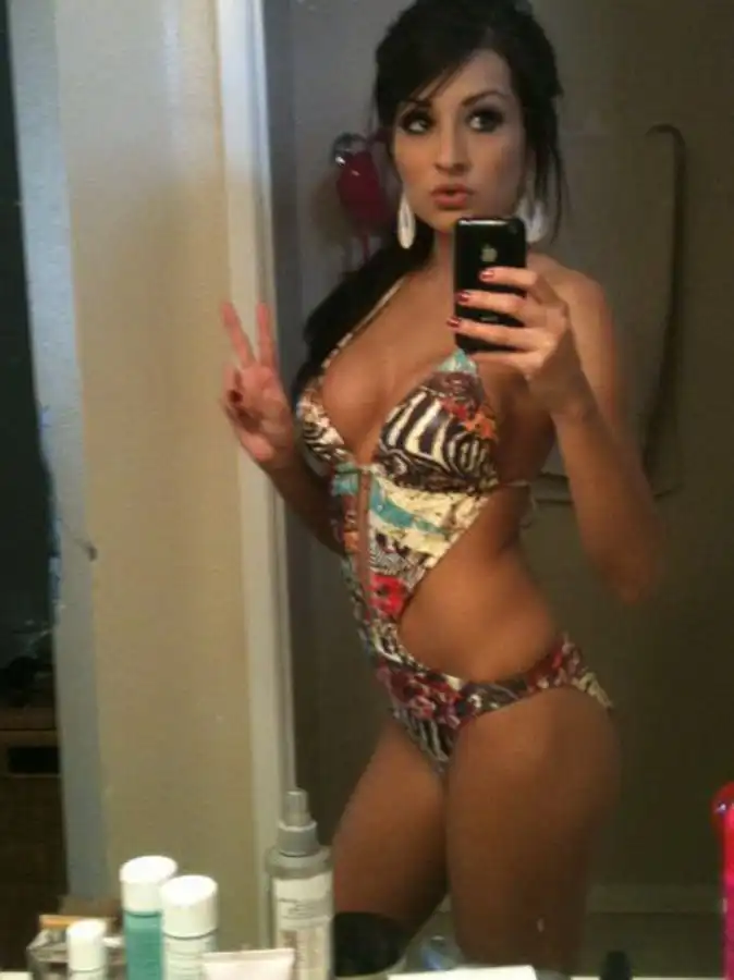 Красивые девушки из Твиттера + ВИДЕО ;)