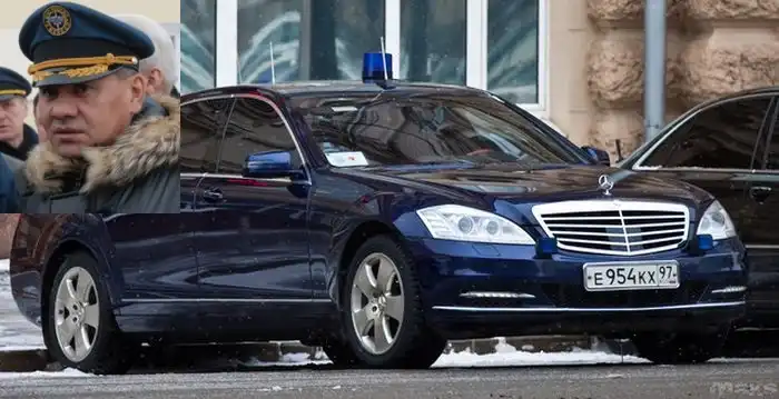 Тебе в голову выстрелить, придурок?